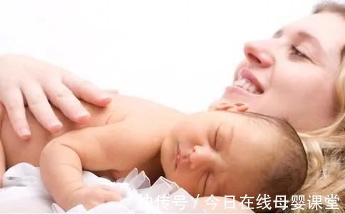 宝宝|宝宝“嗝嗝嗝”不停、难受,5大妙招帮宝宝快速止嗝!