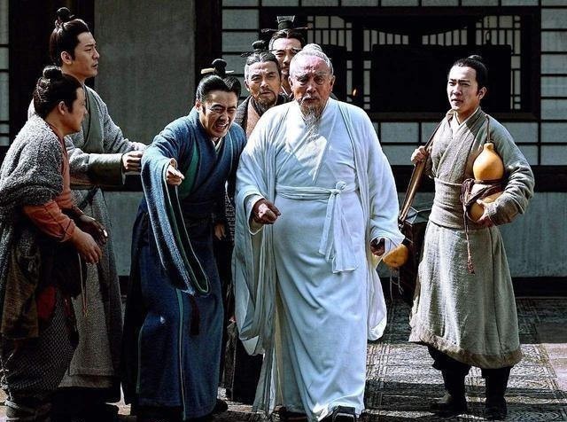 关羽|华佗是我国外科手术鼻祖?麻沸散比西方早1600年发明,不愧为神医