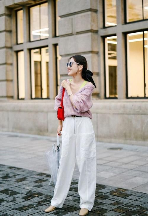 穿搭 见过世面的女人,穿针织衫从不“将就”,这些搭配高级精致又温柔