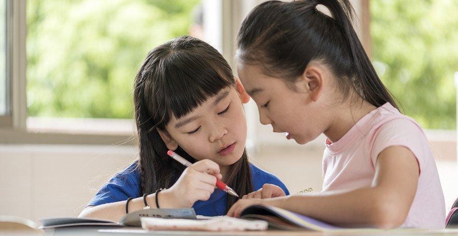 写作业|影响孩子专注力有3大阻力，很多家长常犯却不自知，最好现在就改