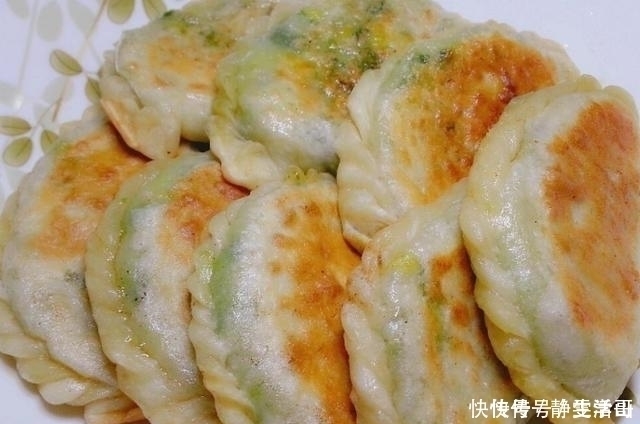 饺子皮|不和面不揉面，外酥里嫩，皮薄馅大香味浓郁，早餐吃比油条包子好