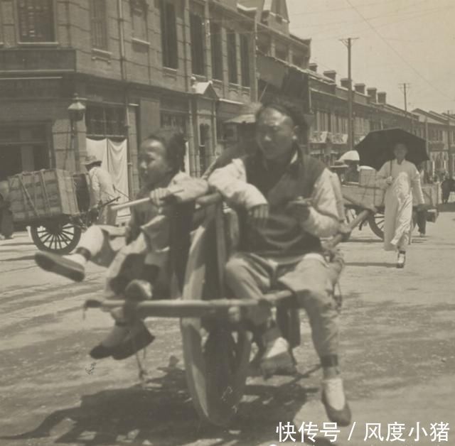 亦是可以|晚清老照片大户人家女子美丽清秀，繁华街头的长衫店