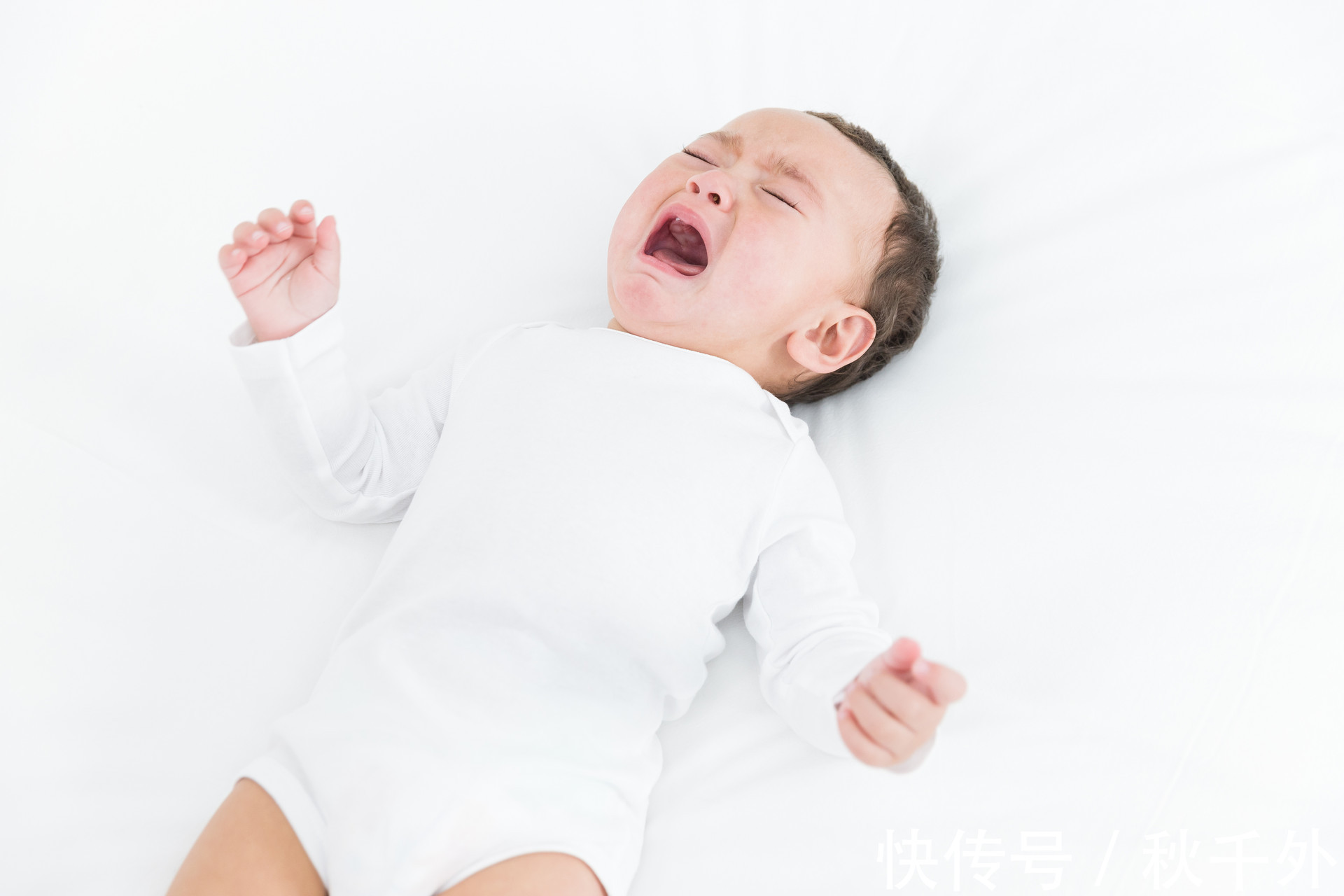 母乳|宝宝六个月前,妈妈和奶奶在四件事情上“偷懒”,对娃成长更有利