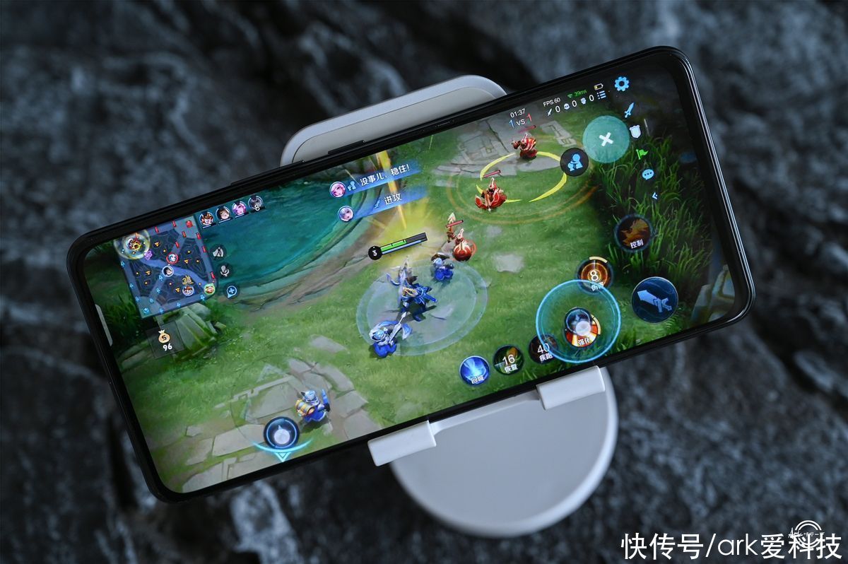 中兴|屏下不输小米MIX4，性价比更高的中兴Axon 30了解一下？