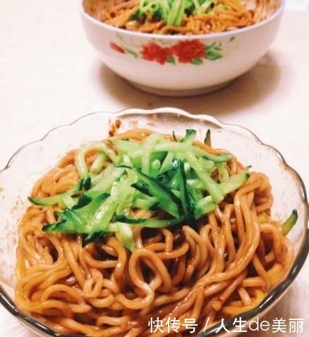 好吃|炸酱面最正宗做法,好吃又简单,老公直呼过瘾!