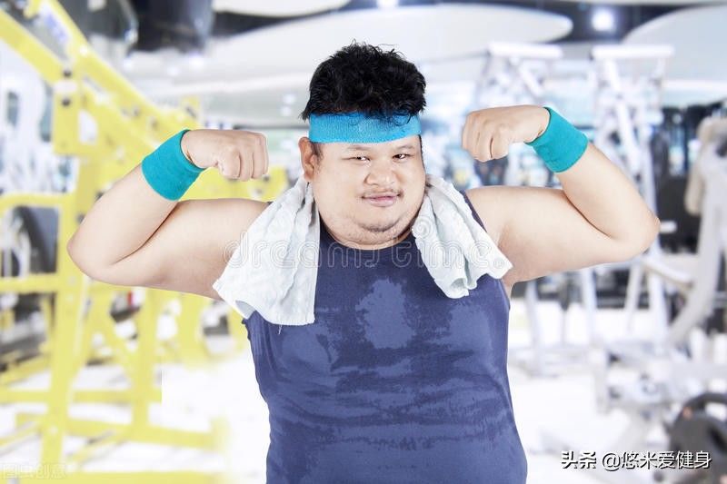 身材|肥胖男生直接做器械训练，3个月后可以练出肌肉身材吗？