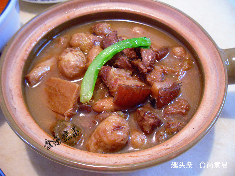 老妈做的五菜一汤,很家常接地气,吃的舒坦,在外花钱也买不到