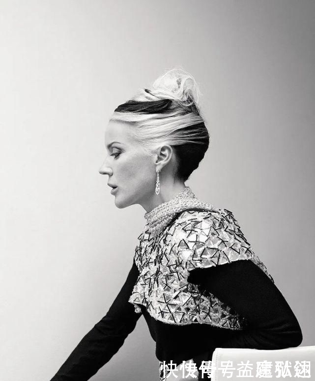 麦昆|麦昆设计的终极收藏家Gaga花75万找她买裙子,贝嫂最想赢的女人