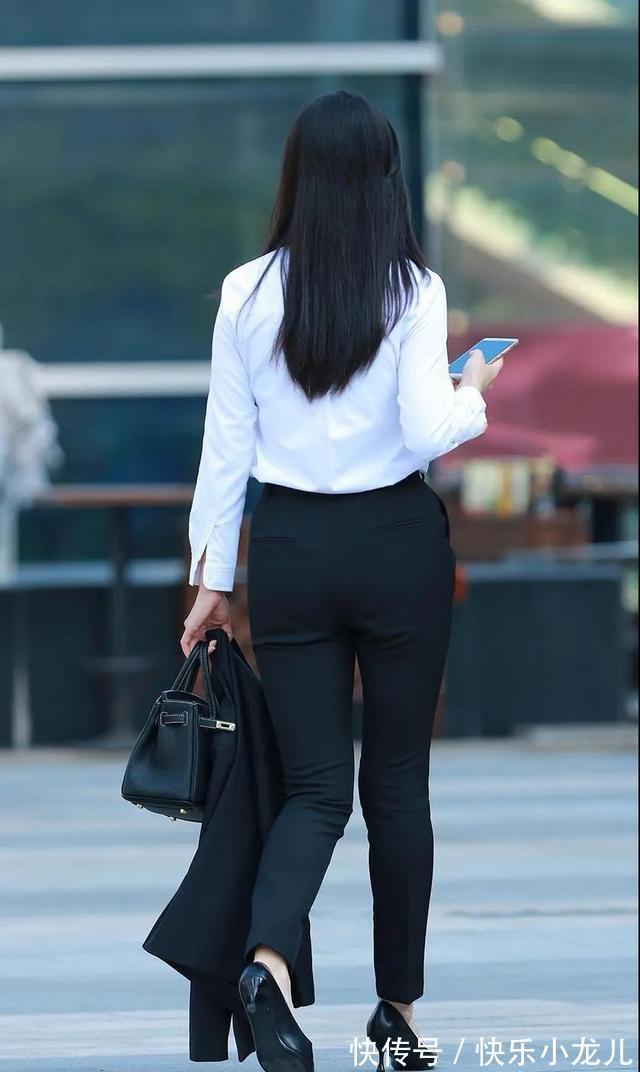 白衬衫|黑与白的时尚穿搭,经典美丽又时尚,穿出了简约大方的美感