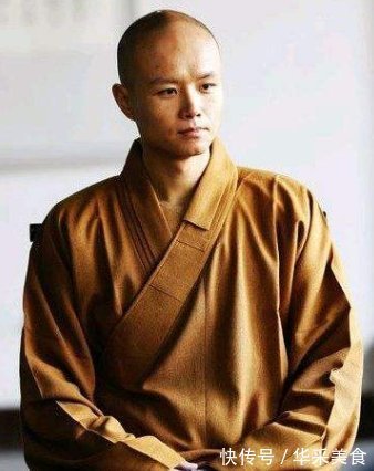 金牌主持到万人嫌,还在节目上喝酒,最后只能遁入空门了结尘缘?