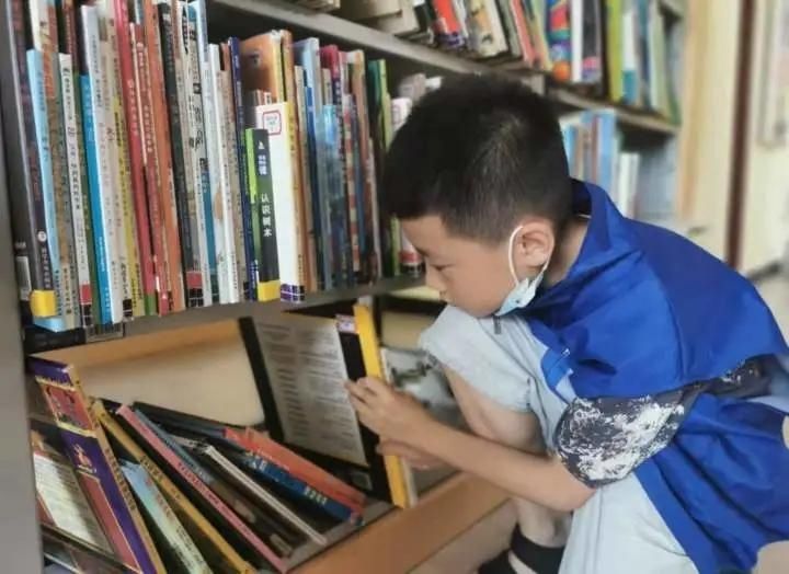 志愿|服务读者7万余人次 图书馆里有小志愿者