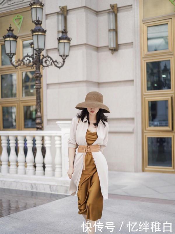 早春不知道怎么穿?从三木那找到3套风衣搭配,优雅又高级,好美