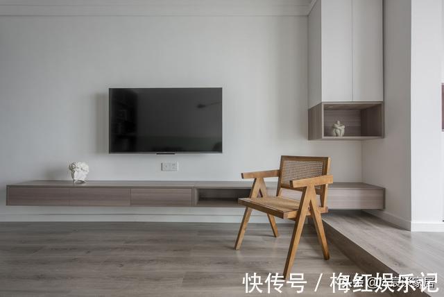 清新|走进她家，就被清新淡雅的氛围吸引，利用颜色拼接让室内非常大方