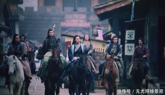 《隋唐演义》中,李元霸的双锤重达800斤!现实中唐军用何武器