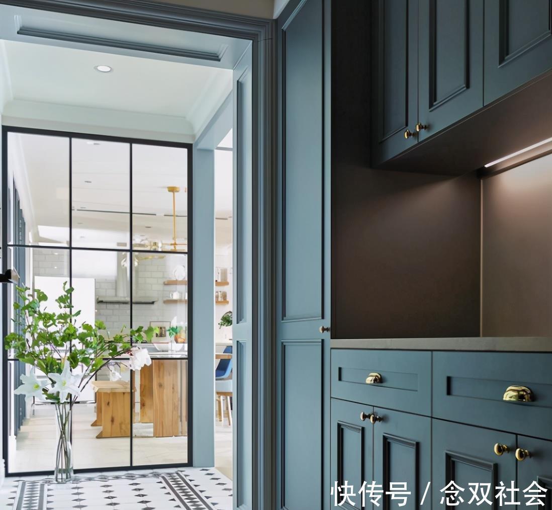 客厅|她家118㎡新房，一入户就把人迷住，全屋干净整洁到令人羡慕，美