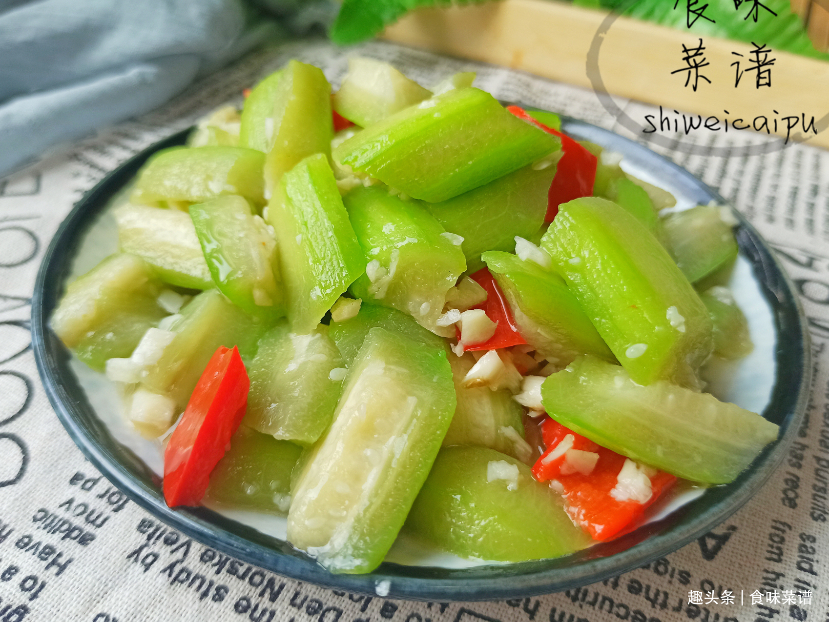 三伏天养生，建议每天吃点清淡的，教你3种家庭小炒，健康度夏天