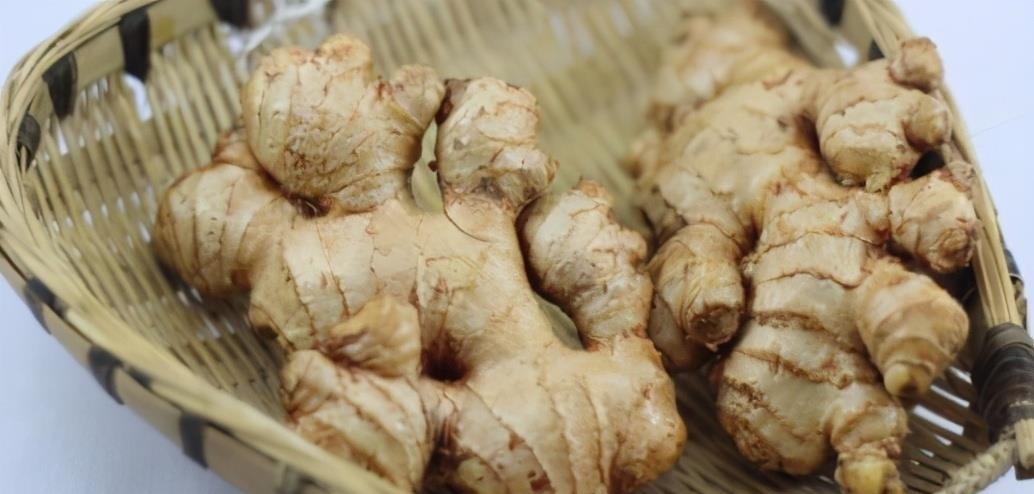 才知道这种生姜不能买，菜贩子从来不吃，为了家人健康，不妨看看