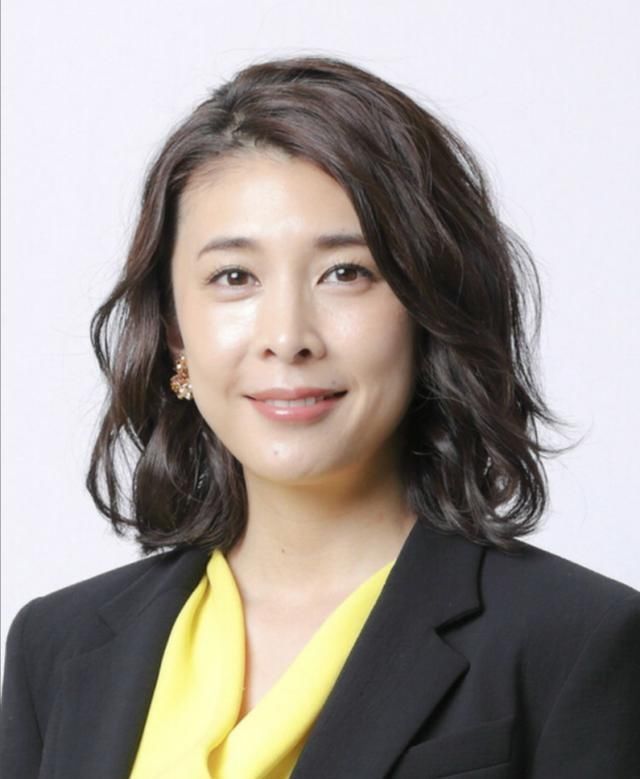 竹内结子死亡新进展 公公揭开生前最后通话 闺蜜发现有异常举动 全网搜