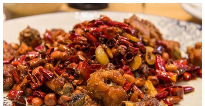 美食|初四亲戚到,5样美食端上桌,再来一壶小酒,美味一桌增进感情