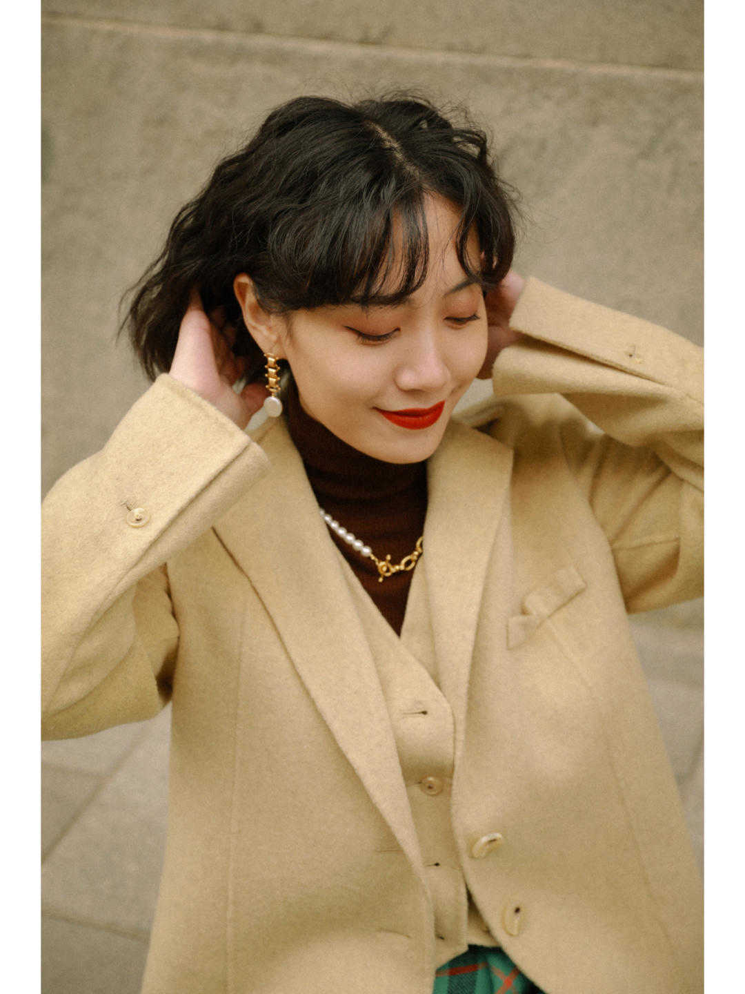 大衣 短款大衣的复古搭法,带你美出新高度