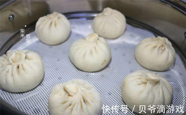 白菜包子这样做，不放一点肉，美味赛过大肉包，太好吃了