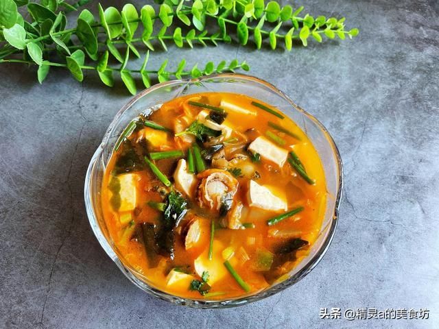 天冷,这一碗汤别错过!4样食材8分钟端上桌,汤鲜美味好喝极了