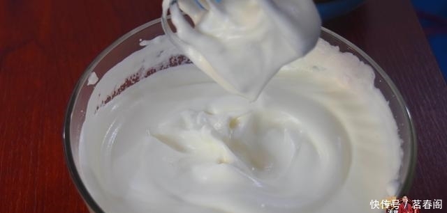 蒸蛋糕最好吃的家庭做法,简单美味又解馋,看看你喜欢吃不?