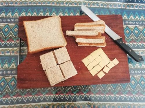  大蜜食堂｜巨好吃的蒜香面包虾～get吐司虾滑新吃法