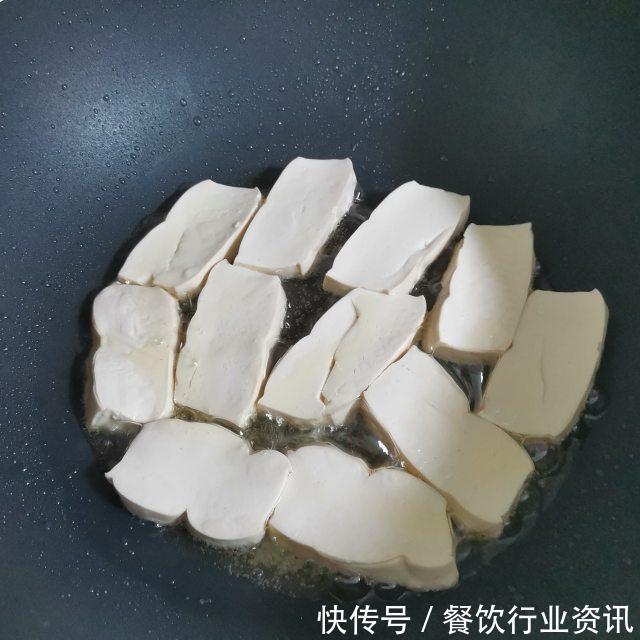 下饭|水煮豆腐,简单美味,超级下饭