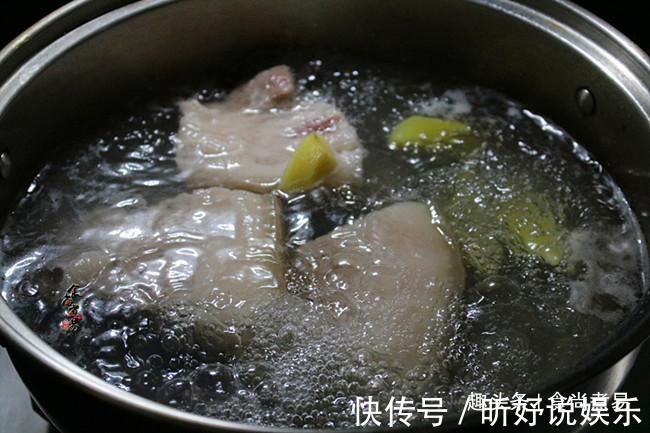客家扣肉此做法，配菜比肉类还好吃，香香糯糯不油腻，下饭一级棒