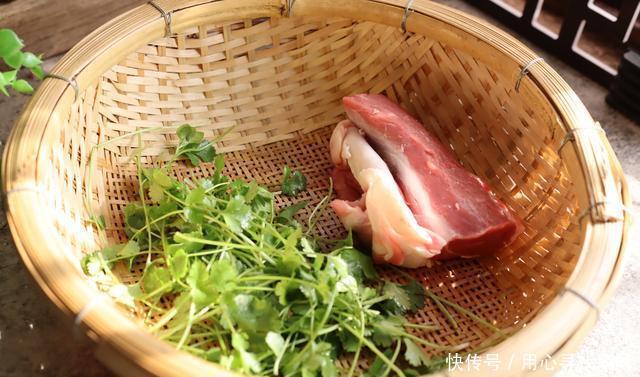 切片|炒孜然羊肉的时候,切片的方法是非常关键的,做得比烤肉还要香