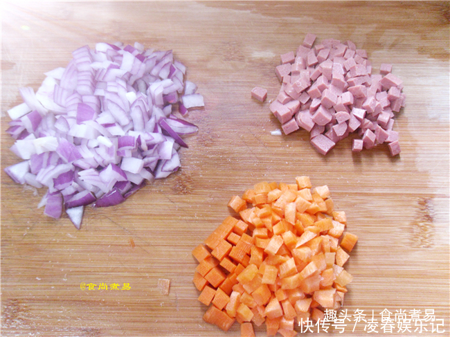  胡萝卜|此款炒米饭，食材简单很平常，味道香喷喷，吃一次想念一辈子
