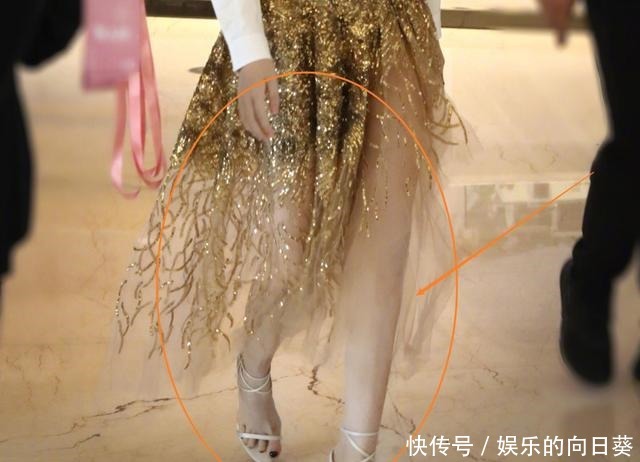 虞书欣|虞书欣上班路透生图曝光,离开五级瘦身特效,她这身材认真的