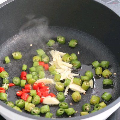 白菜|白菜焖油豆腐，简单快手又下饭