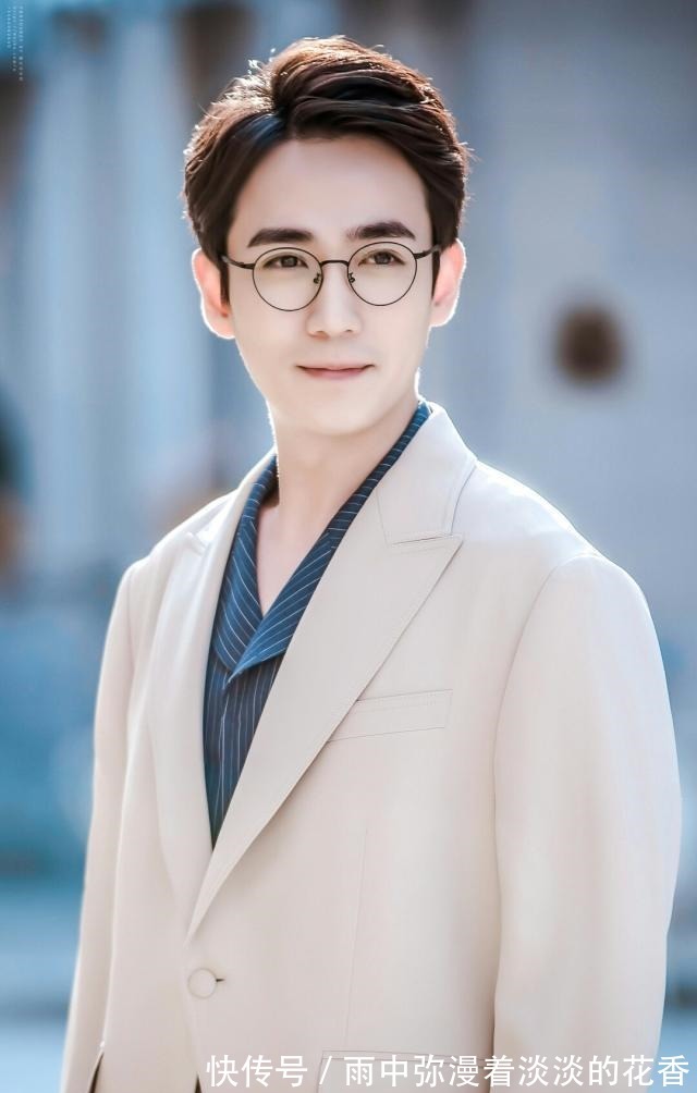 简童|五本虐恋小说,《蚀骨危情》瞬间飙泪,千回百转虐到让人肝疼!