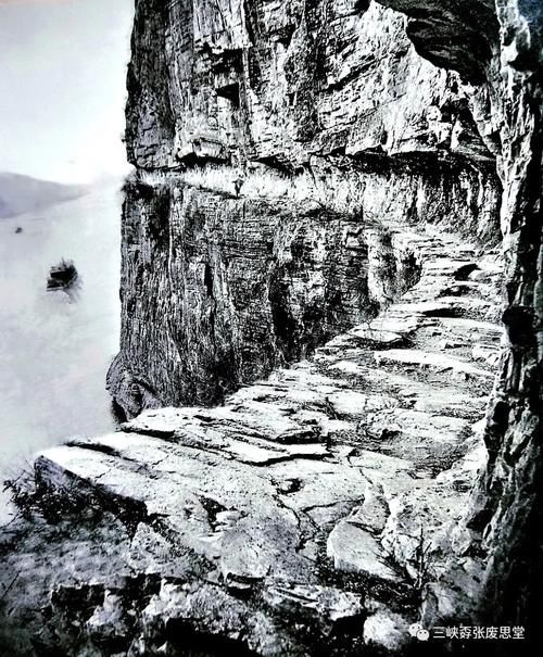 三峡古栈道，绝壁嵌苦难｜峡江遗迹典藏