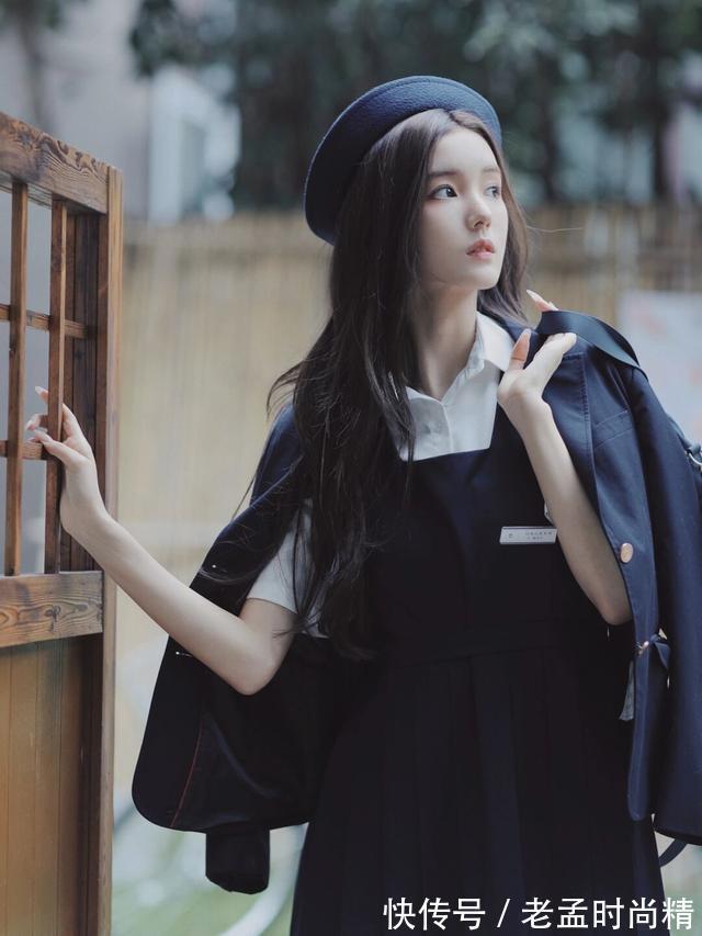 制服 JK制服学生裙正装也很好看,美女穿起来很有青春气息,安静甜美