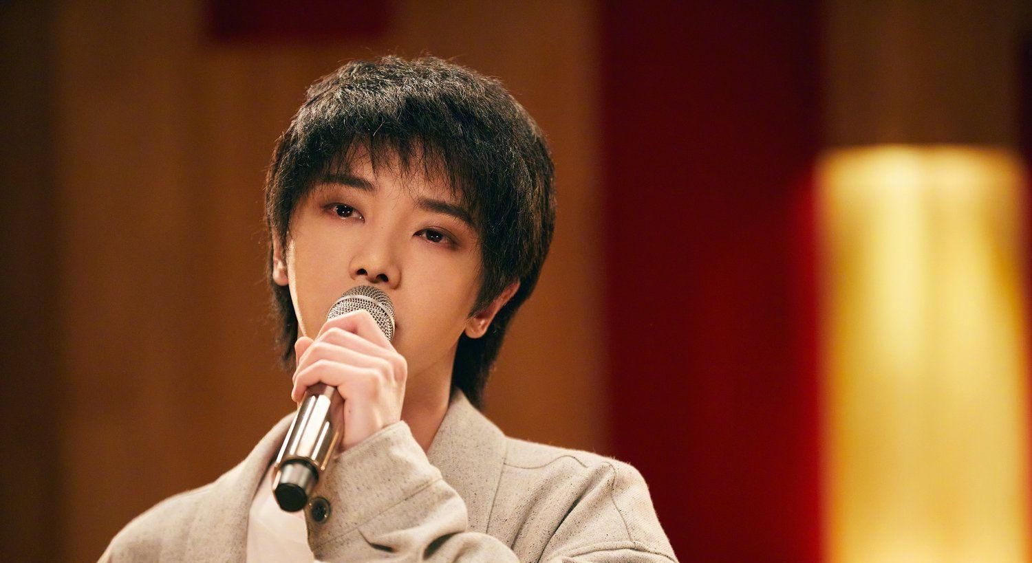 黄霄云|华晨宇、周深、米希亚形成分水岭,《歌手》舞台逐渐开始划分档次