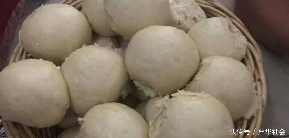 农家菜 大衣哥晒出饭菜,一荤三素农家菜,网友却注意到了桌上的筷子