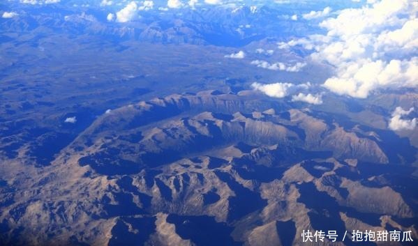 阿尼玛卿山下发现15万平方公里的空洞,青藏高原是空心的