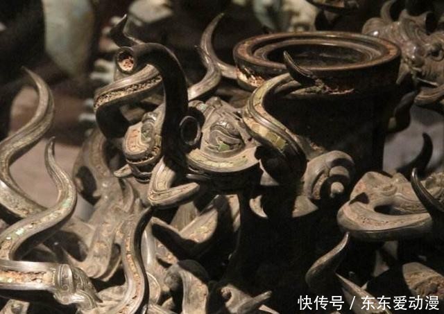 唯一|唯一无法伪造的古董,现代工艺无法复制,专家:数清多少条龙再说