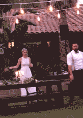 |搞笑GIF：娶到这样的新娘 以后的日子肯定不会无聊