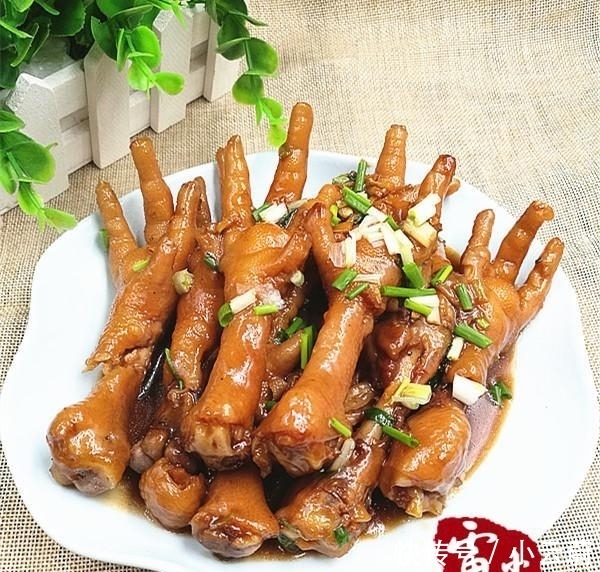 鸡爪这样烧真好吃,学好可以开店了!