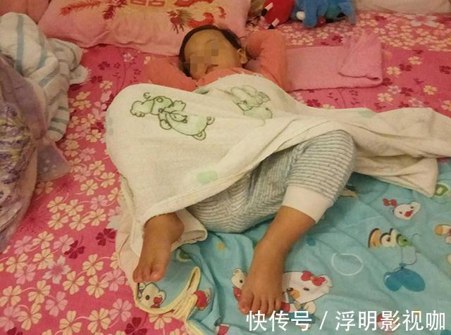 成龙|孩子睡着后喜欢“滚来滚去”别大意,这是在给家长发“信号”