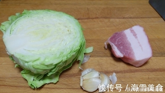 这菜我家隔两天就要炒一次,1颗菜炒2盘,叶子用手撕,加肉更香