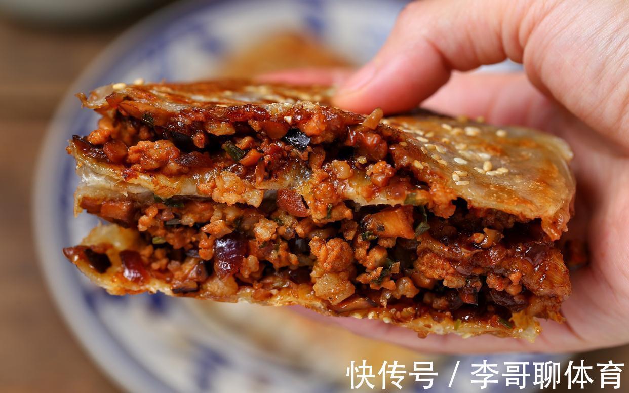十分钟搞定,不用揉面就能做出香酥美味的大肉饼,孩子一口气吃俩