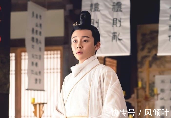 秦碑@五律怎样写?从《登兖州城楼》,学习杜甫的章法句法和炼字