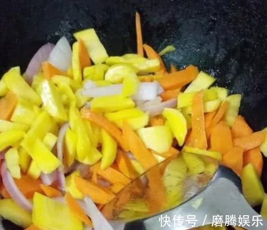 洋葱|炒胡萝卜加一宝，女性常吃，排出子宫污血，肠胃好了，皮肤也好！