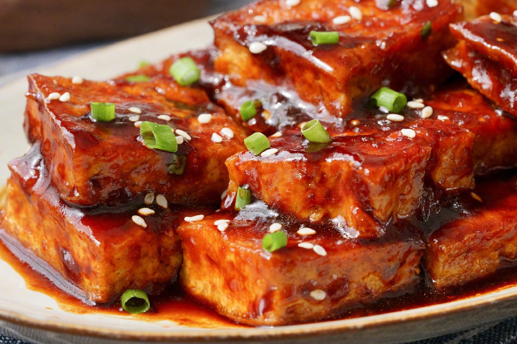 豆腐|两块钱做一盘菜,比糖醋里脊好吃,孩子一口一块