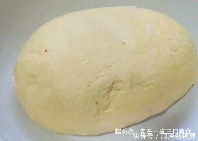 玉米面是宝，教你秘制新吃法，不蒸不煮不炸，出锅全家流口水，香